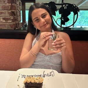 Meet your Posher, Savannah